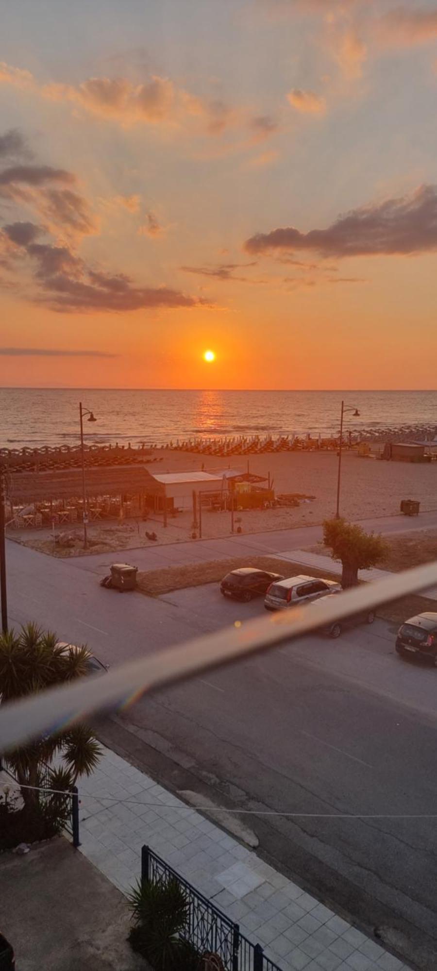 Pantheon Sea View Aparthotel Néoi Póroi Kamer foto